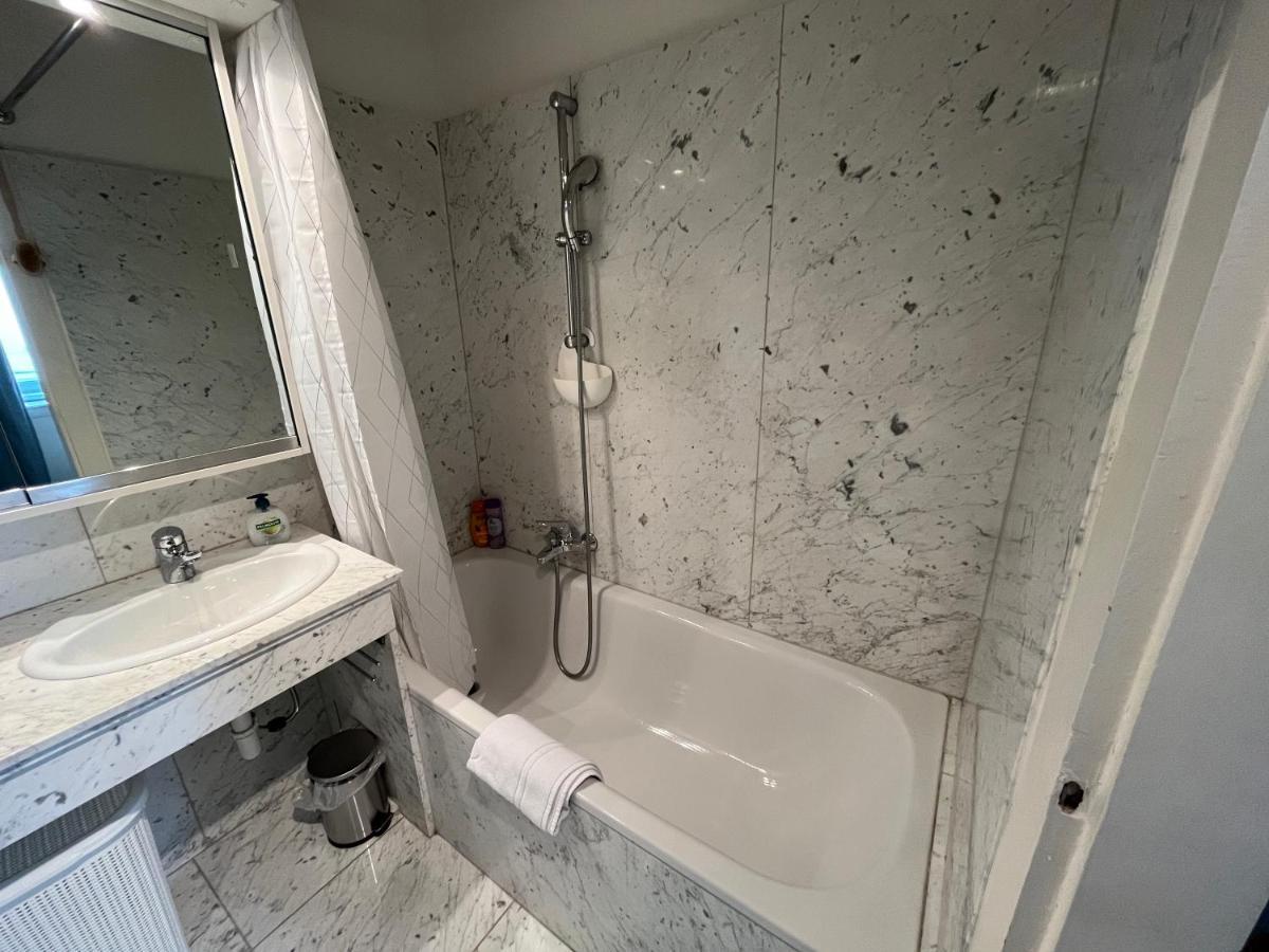 Апартаменты Stylish Apt Near Urania 1Br Вена Экстерьер фото