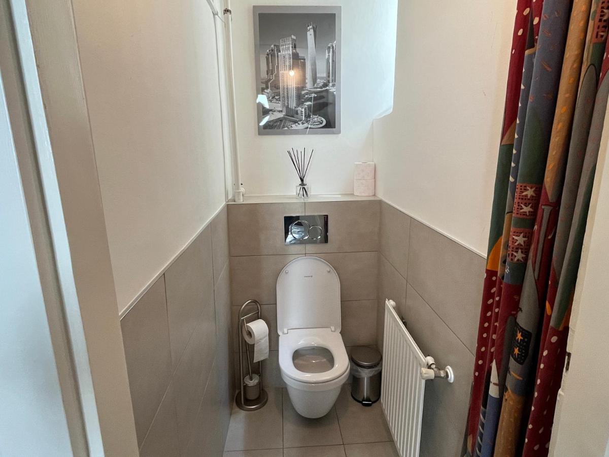 Апартаменты Stylish Apt Near Urania 1Br Вена Экстерьер фото